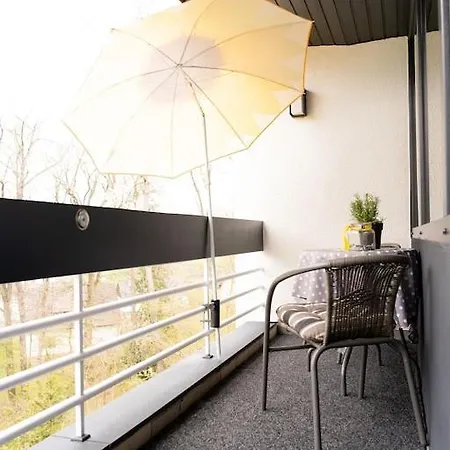 Schoene Aussicht Gelb Apartament